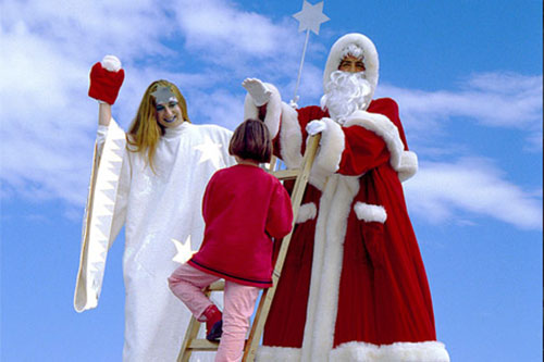 Weihnachtsmann und Engel