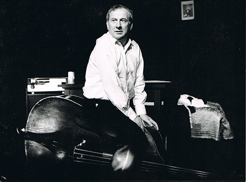 Hubert Kronlachner in «Der Kontrabass» Hubert Kronlachner in «Der Kontrabass»
